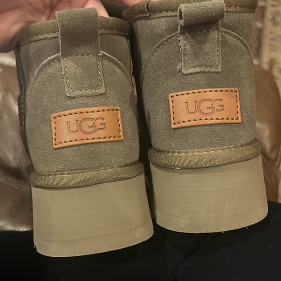 Ugg ultra mini platform soles size 5.5 - Picture 2 of 5